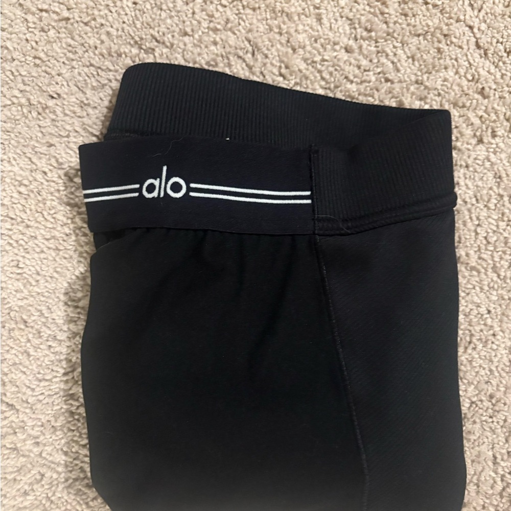 ALO Black Leggings